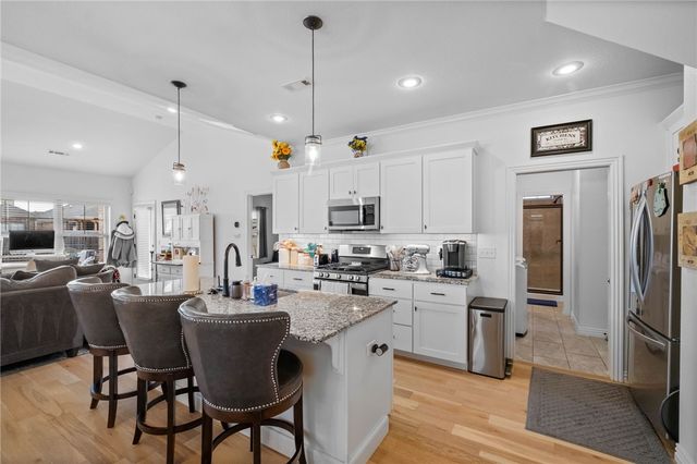 1413 Park Street, Lowell, AR 72745