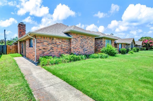 13233-35 Fall Manor Drive, Dallas, TX 75243