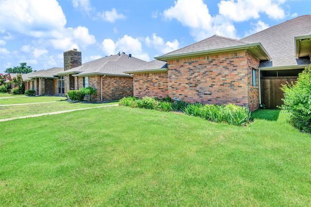 13233-35 Fall Manor Drive, Dallas, TX 75243