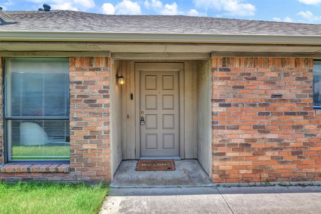 13233-35 Fall Manor Drive, Dallas, TX 75243