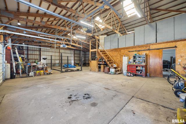 2600 BARTRUFF Lane, Pekin, IL 61554