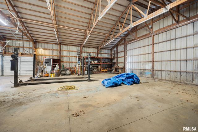 2600 BARTRUFF Lane, Pekin, IL 61554