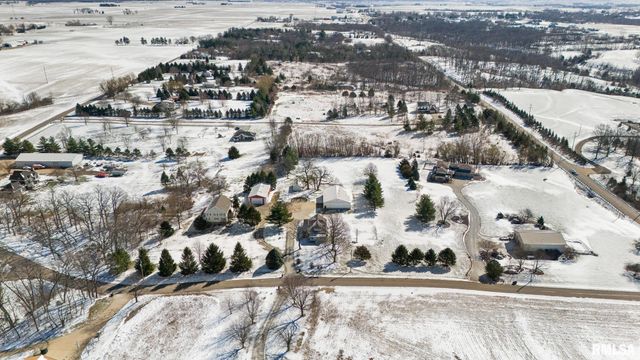 2600 BARTRUFF Lane, Pekin, IL 61554