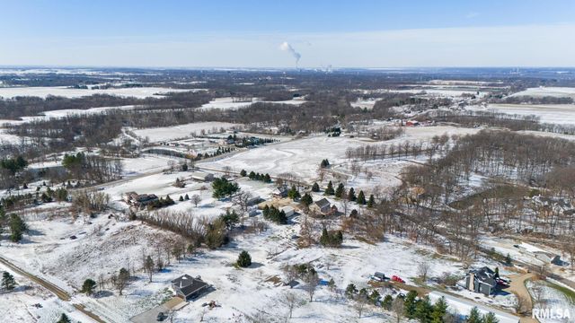 2600 BARTRUFF Lane, Pekin, IL 61554