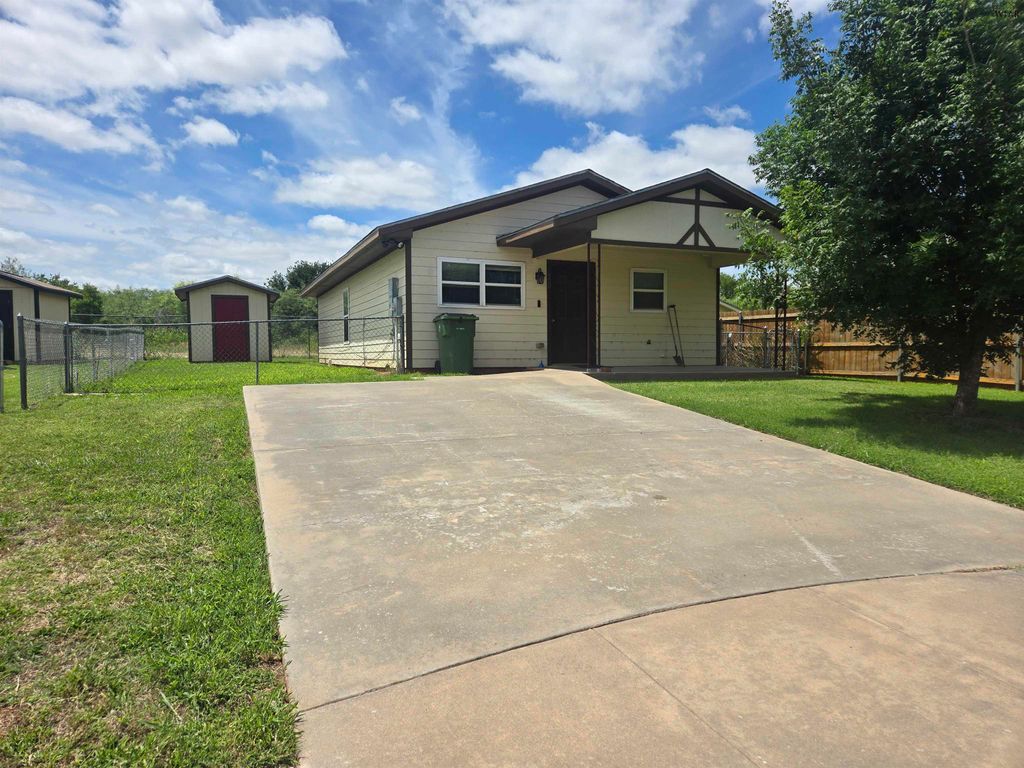 30 GRANT GILL LANE, Wichita Falls, TX 76301