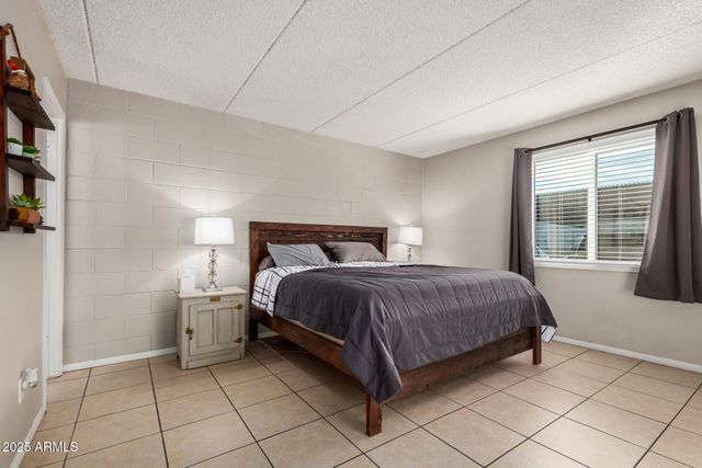 4201 E CAMELBACK Road 15, Phoenix, AZ 85018