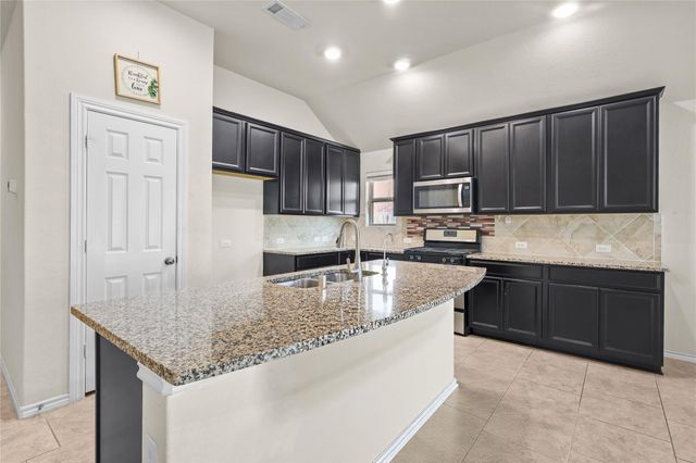 2346 Cherrington Woods Lane, Richmond, TX 77469