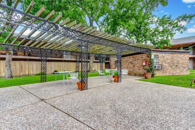 7600 Burgoyne Road 159, Houston, TX 77063