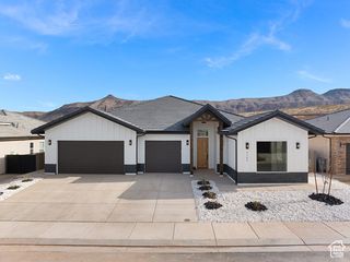 3145 S SNOW CANYON RD, Hurricane, UT 84737