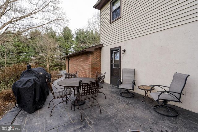 156 HORSE HAPPY RD, Newmanstown, PA 17073
