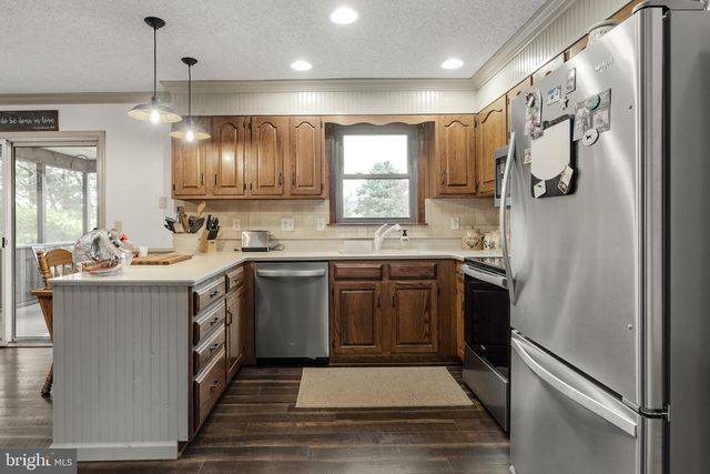 156 HORSE HAPPY RD, Newmanstown, PA 17073
