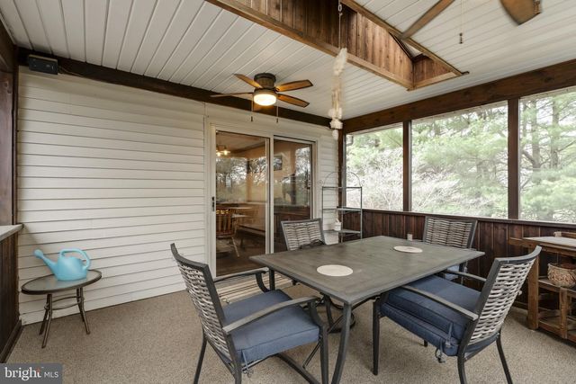 156 HORSE HAPPY RD, Newmanstown, PA 17073