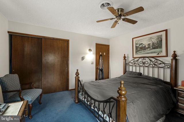 156 HORSE HAPPY RD, Newmanstown, PA 17073