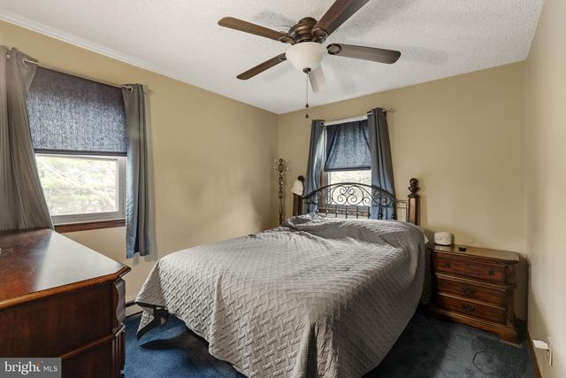 156 HORSE HAPPY RD, Newmanstown, PA 17073
