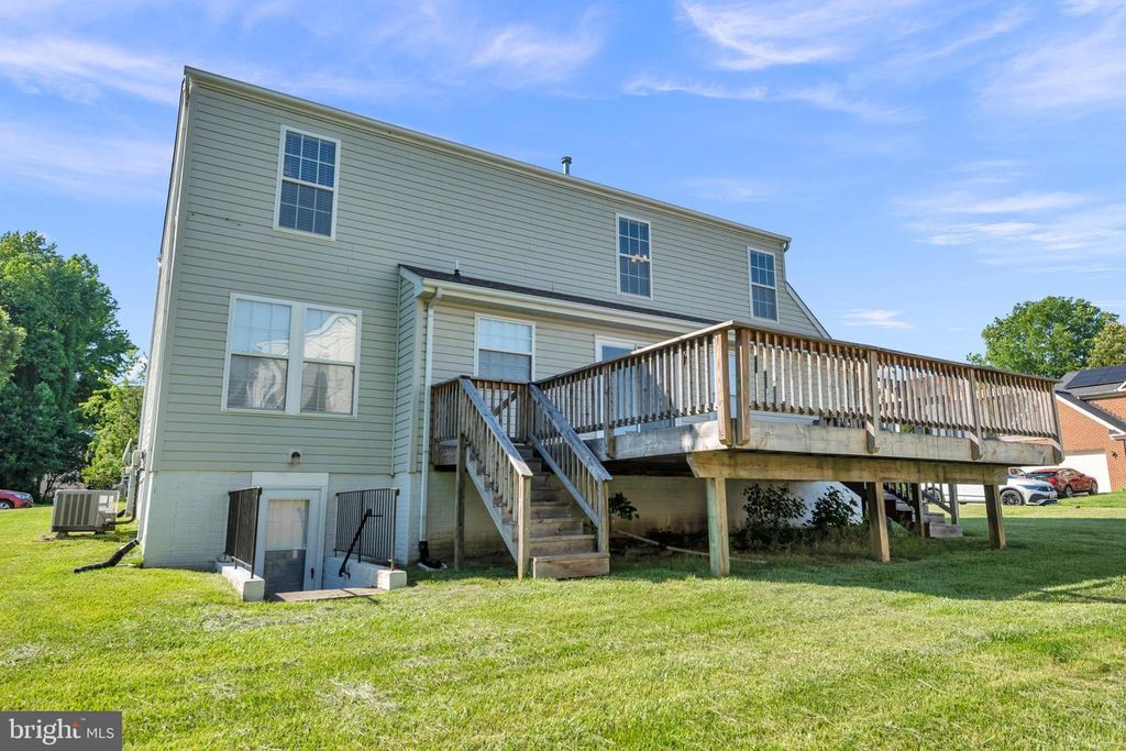 Image 3 of property listing at 300 AHERN DR, Edgewood, MD 21040