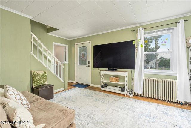 54 Chingarora Avenue, Keyport, NJ 07735