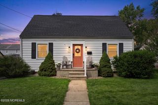 54 Chingarora Avenue, Keyport, NJ 07735
