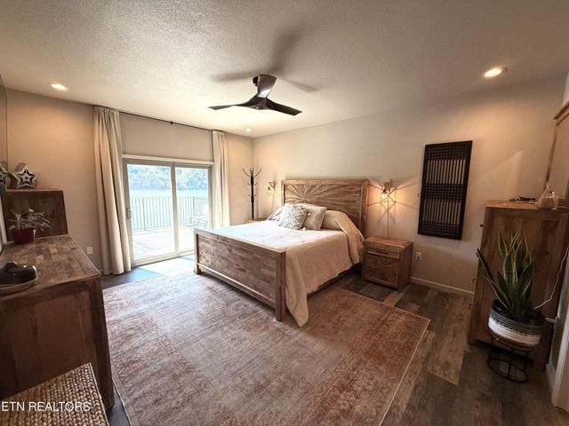 751 Jim Town Rd, Mooresburg, TN 37811