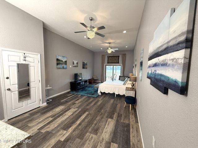 751 Jim Town Rd, Mooresburg, TN 37811