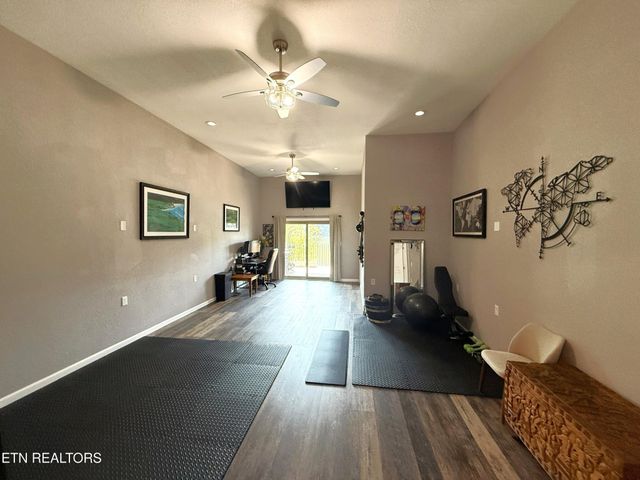 751 Jim Town Rd, Mooresburg, TN 37811