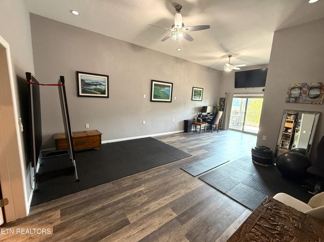 751 Jim Town Rd, Mooresburg, TN 37811