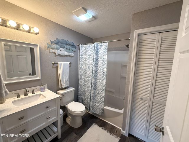 751 Jim Town Rd, Mooresburg, TN 37811