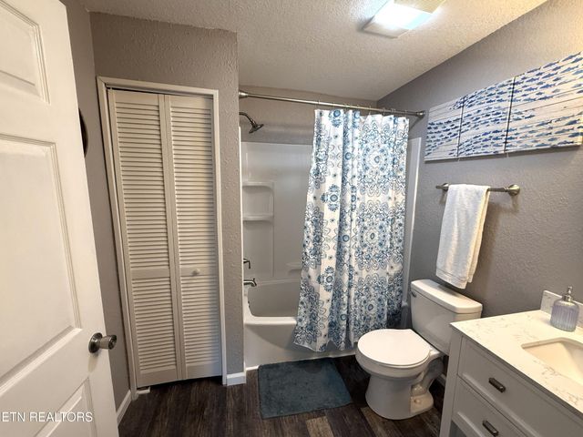 751 Jim Town Rd, Mooresburg, TN 37811