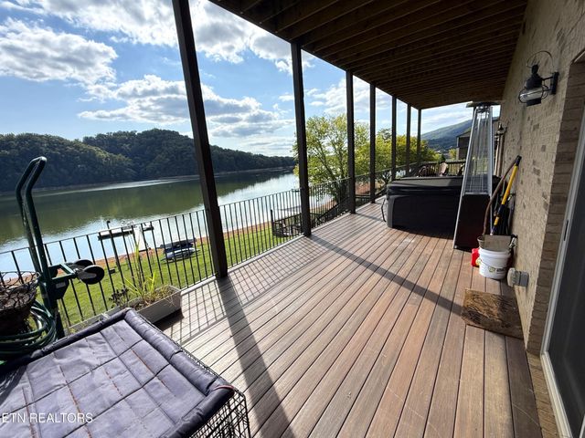 751 Jim Town Rd, Mooresburg, TN 37811