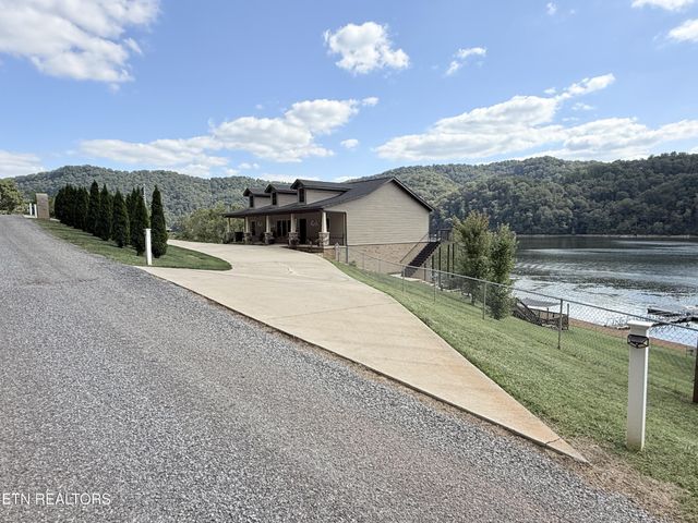 751 Jim Town Rd, Mooresburg, TN 37811