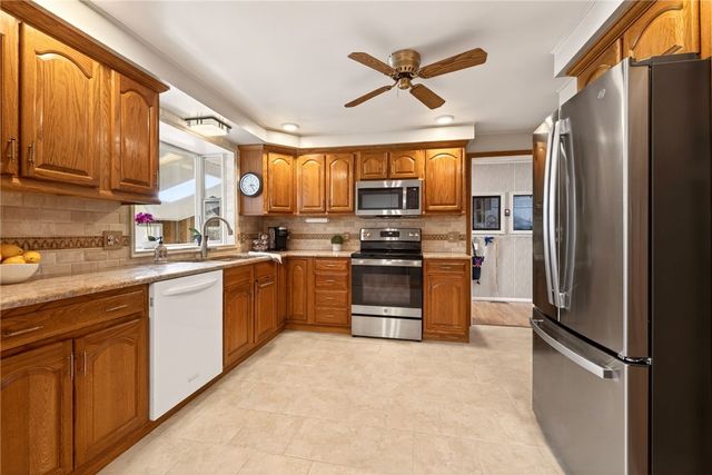 436 Brookwood Drive, Webster, NY 14580