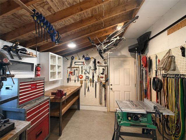 436 Brookwood Drive, Webster, NY 14580