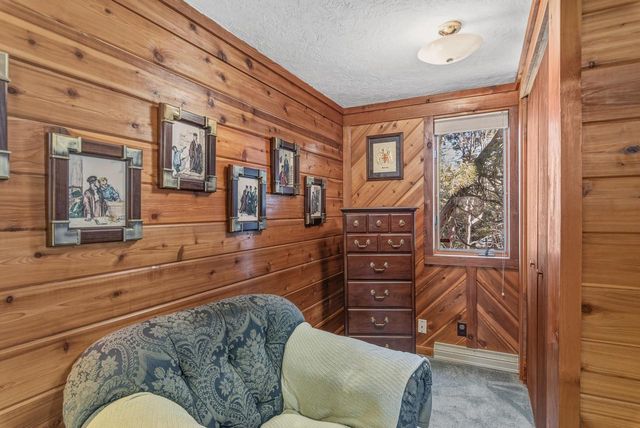 4992 Lake Bluff ROAD, Port Washington, WI 53074