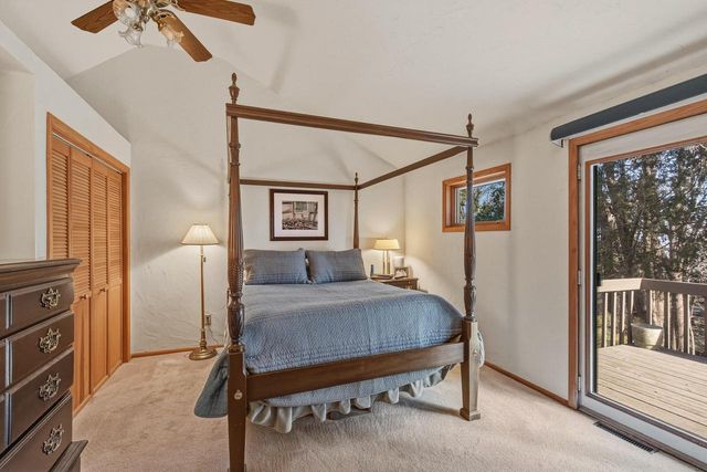 4992 Lake Bluff ROAD, Port Washington, WI 53074