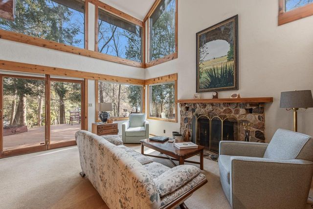 4992 Lake Bluff ROAD, Port Washington, WI 53074