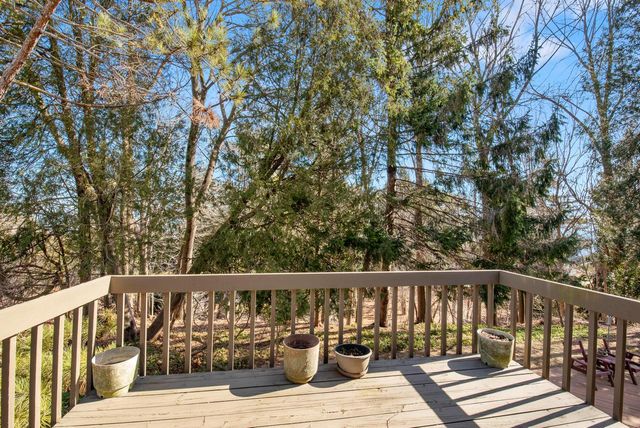 4992 Lake Bluff ROAD, Port Washington, WI 53074