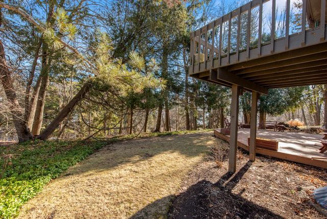 4992 Lake Bluff ROAD, Port Washington, WI 53074