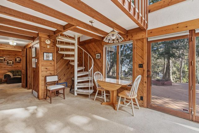 4992 Lake Bluff ROAD, Port Washington, WI 53074