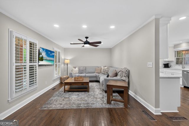 327 Dickson Drive, Jefferson, GA 30549