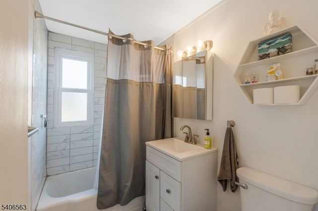 101 Lorraine Ave, Middlesex Boro, NJ 08846