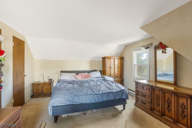 101 Lorraine Ave, Middlesex Boro, NJ 08846