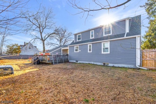 101 Lorraine Ave, Middlesex Boro, NJ 08846