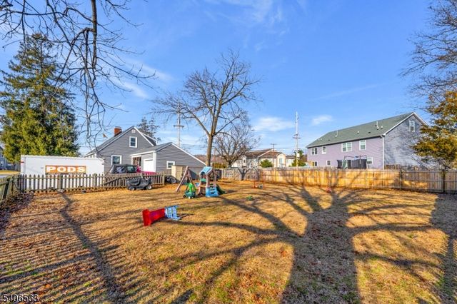 101 Lorraine Ave, Middlesex Boro, NJ 08846