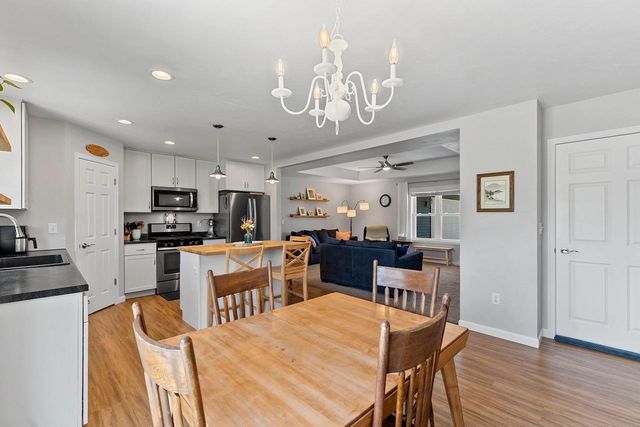 N9182 DYLAN DRIVE, Appleton, WI 54915