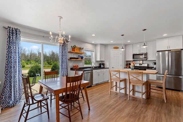 N9182 DYLAN DRIVE, Appleton, WI 54915