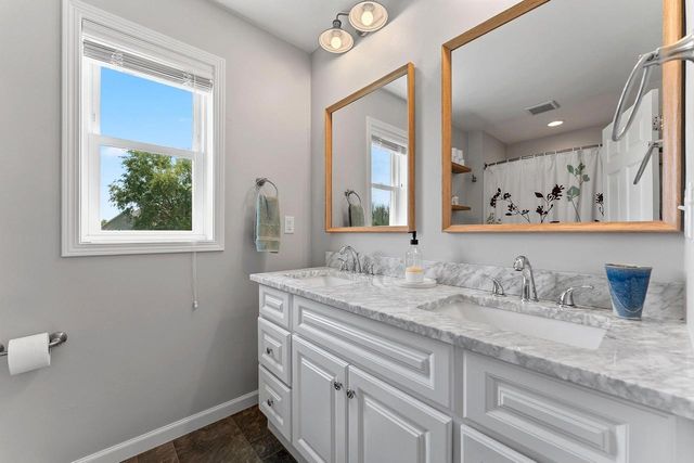N9182 DYLAN DRIVE, Appleton, WI 54915