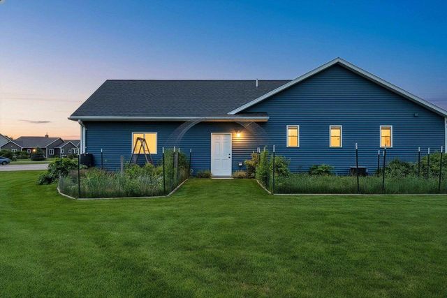 N9182 DYLAN DRIVE, Appleton, WI 54915