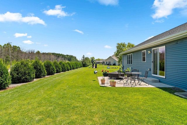 N9182 DYLAN DRIVE, Appleton, WI 54915