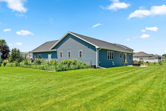 N9182 DYLAN DRIVE, Appleton, WI 54915