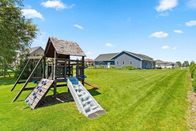 N9182 DYLAN DRIVE, Appleton, WI 54915