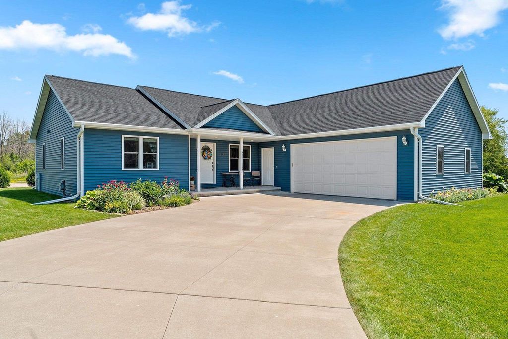 N9182 DYLAN DRIVE, Appleton, WI 54915